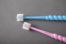 Load image into Gallery viewer, PT02-2P-G / PT02-2P-B POPOTAN 360-degree Kids Toothbrush (2-pc set) - 3 years old+
